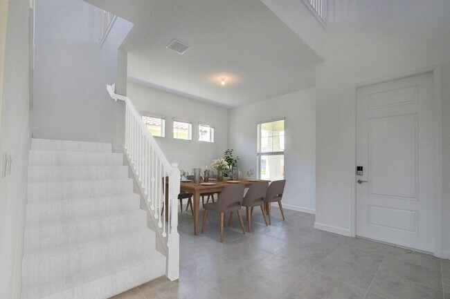 Photo - 1048 Sterling Pine Pl