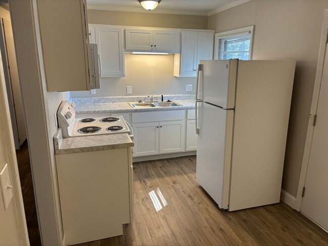 Photo - 307 Boundary Ln