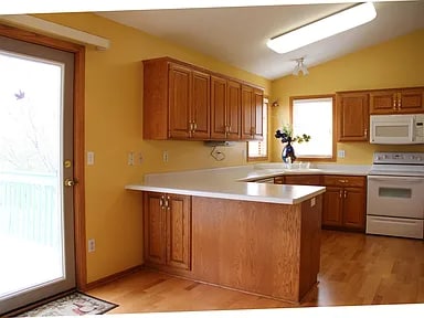 Photo - 4333 10 St NW