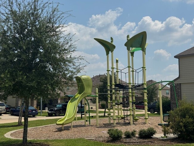 Building Photo - 18530 Paddys Crk Trl