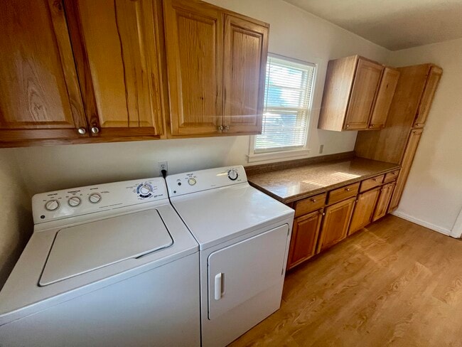 Photo - 4601 Elgin Ave