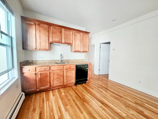 141 Hillside St Unit 2