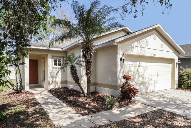 Photo - 906 Larwood Pine Dr