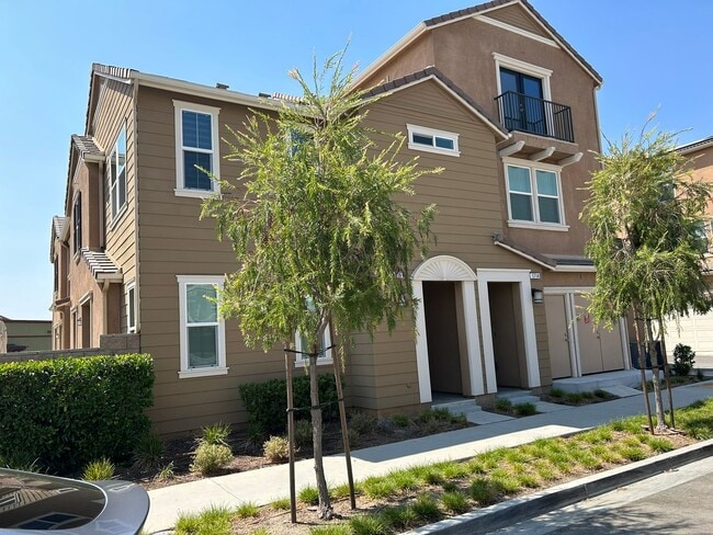 Building Photo - 1714 Amaranthus Tree Pl