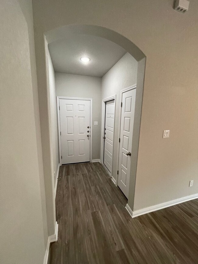 Photo - Luxury 3/2 duplex in NBTX