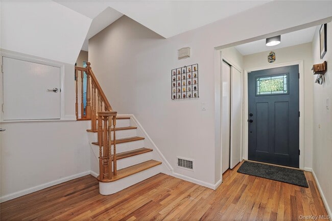 Photo - 97 Hanson Ln