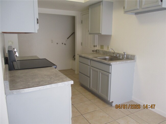 1235 Navajo Dr