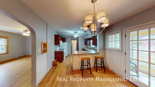 Photo - 4 Bedroom, 2 Bathroom Home for Rent in Sioux Falls