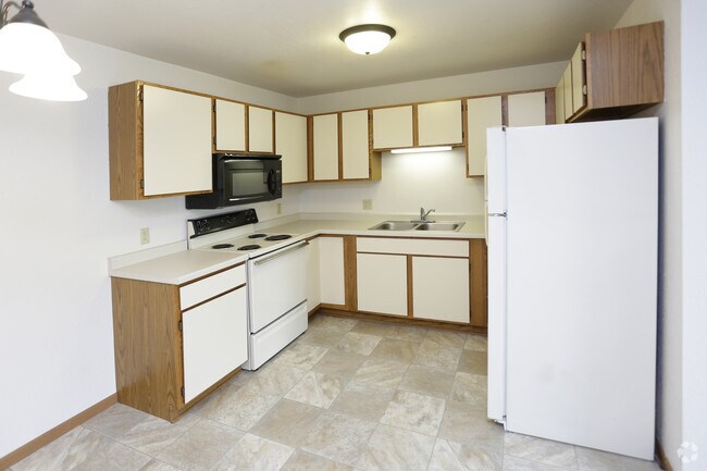 2BR, 1BA - 900 SF Kitchen
