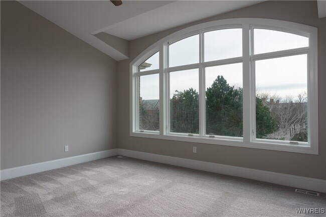 Photo - 35 Ojibwa Cir