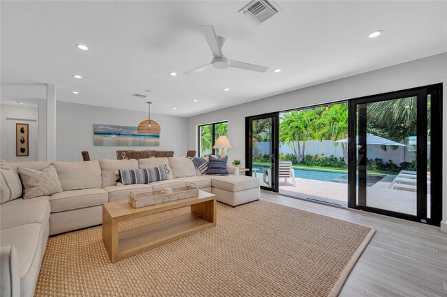 Photo - 2205 SE 19th St