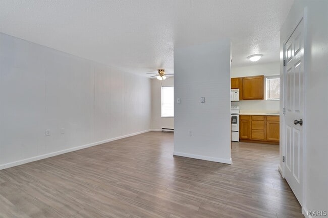 Photo - 119 N 1st St