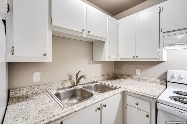 Photo - 671 S. Western Ave.