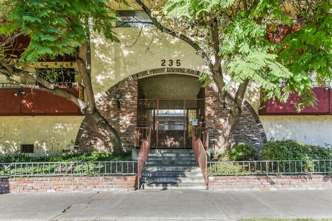 Building Photo - 235 S Rampart Blvd