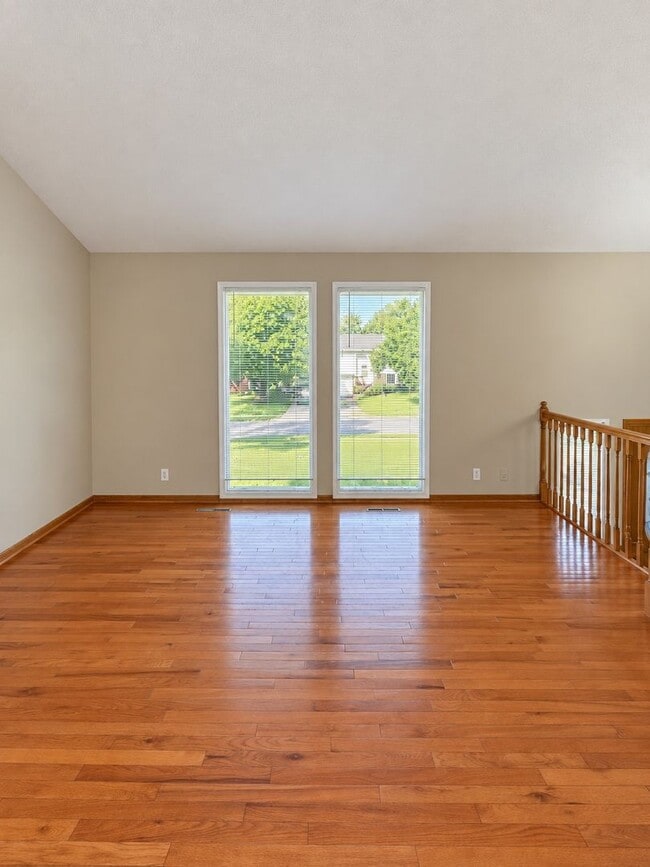 Photo - 7113 S 75th Ave