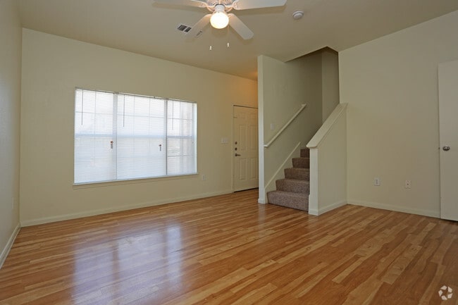 2 BD, 2 BA - 976 SF - Clark's Crossing Apartment Homes