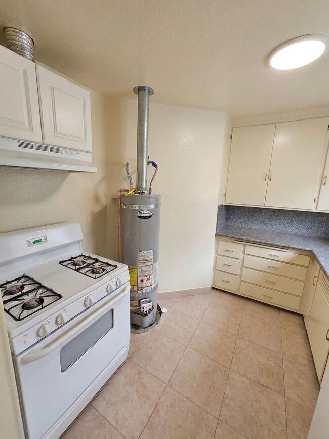 Photo - Recently Remodeled 1 Bedroom Duplex Unit Looking for a new tenant! Unit 2339