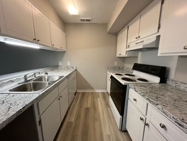 Photo - 142 Goshen Rd Unit 4 Goshen