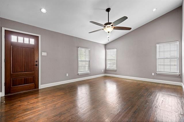 Photo - 8406 Lakemont Dr