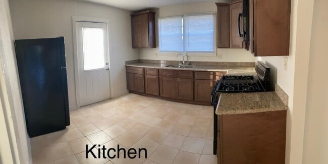 Photo - 544 Wilson St