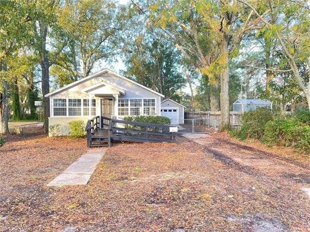 Photo - 215 N Carter St