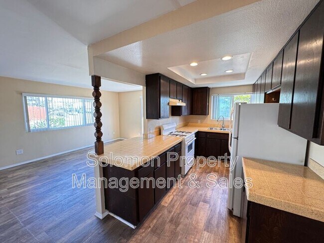 Photo - 1006 Santa Fe Dr