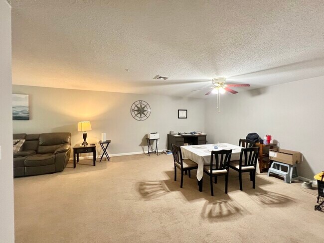 Photo - 1506 Gorham St Unit 304