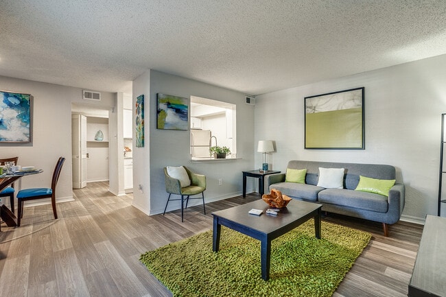 Willow - Living Room - Eastgrove Apartments