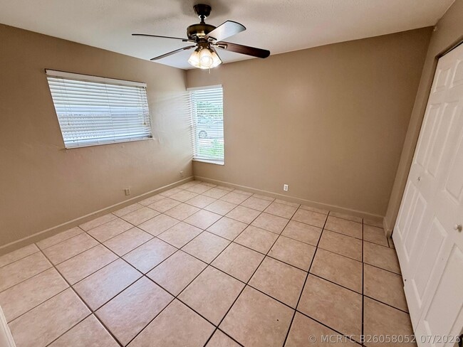 Photo - 180 SW 32nd Terrace
