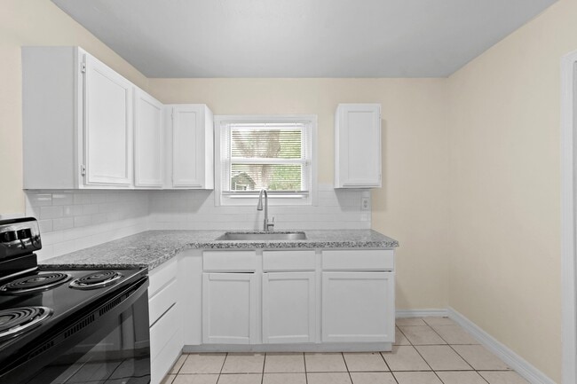 Photo - 1413 George St