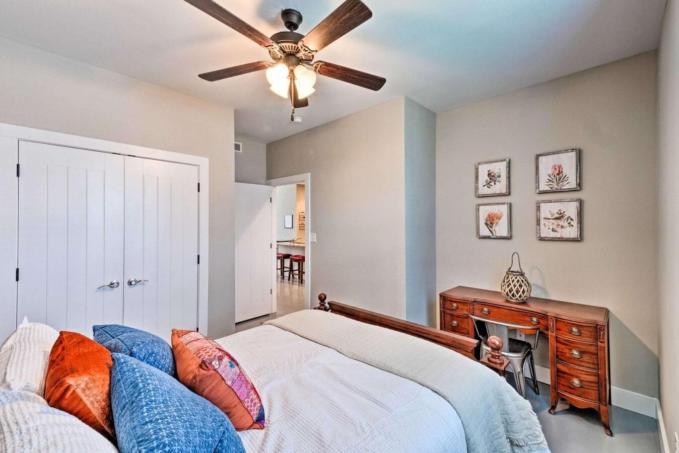 1117 Greenwood Alley - 1117 Greenwood Alley