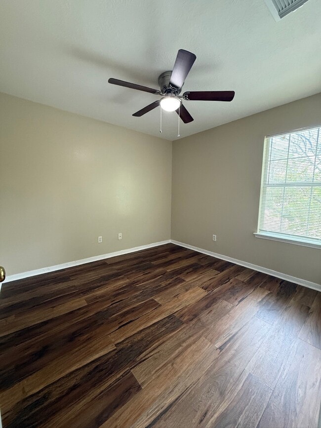 Photo - 5907 Allison Rd
