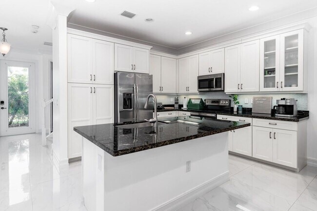 Photo - 8092 Lemon Serpentine Ln