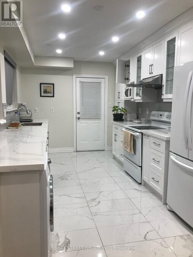 Photo - 69 Lehar Crescent