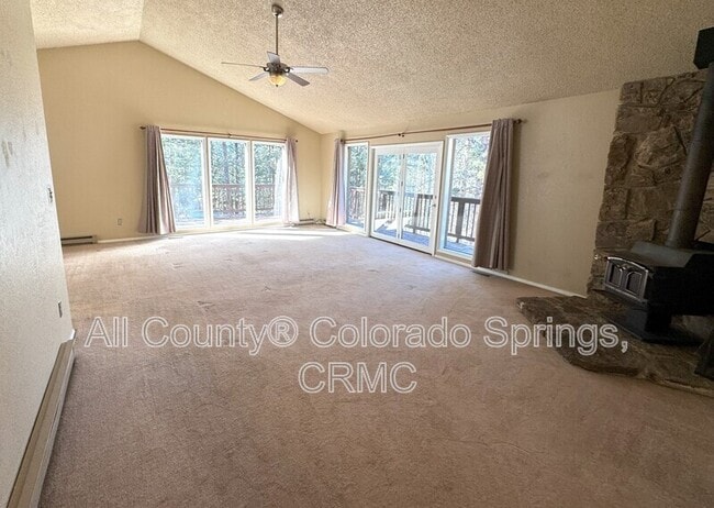Photo - 931 Kings Crown Rd