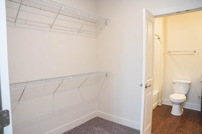 1BR - Small - Orleans Station