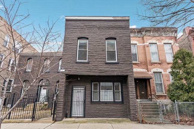 Photo - 2619 W Hirsch St Unit 2