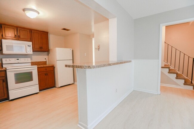 Photo - Spacious Townhome Updated Throughout!