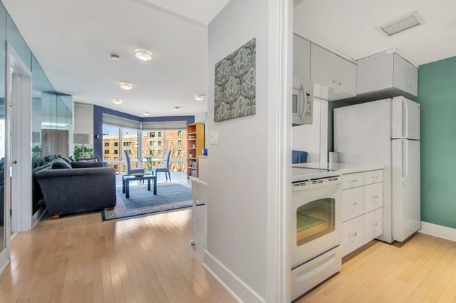 Photo - 83 Cambridge Pkwy