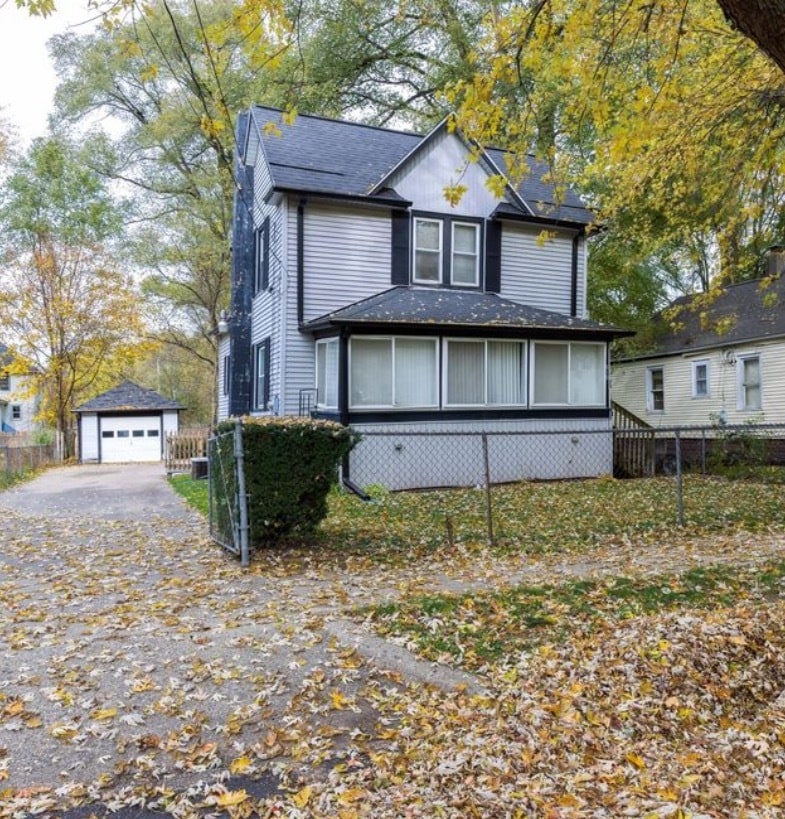 Photo - 610 Bosker Ave