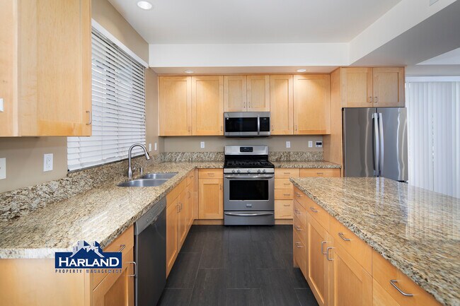 3528-3538 Indiana Street Unit 3528-