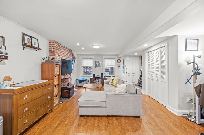 Photo - 194 Washington St Unit 1