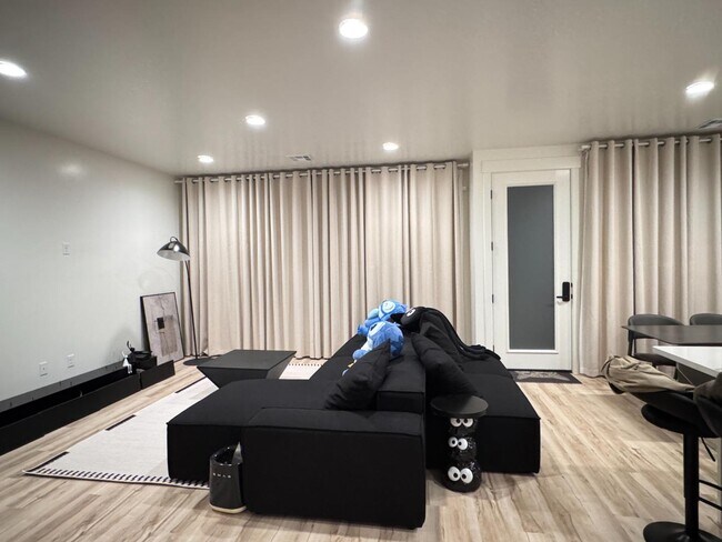 Photo - 6189 S White Bee Cir