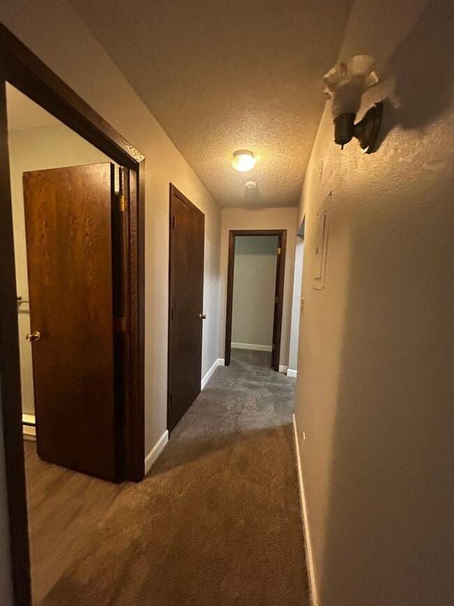 Photo - 4729 McCulloch St Unit 1