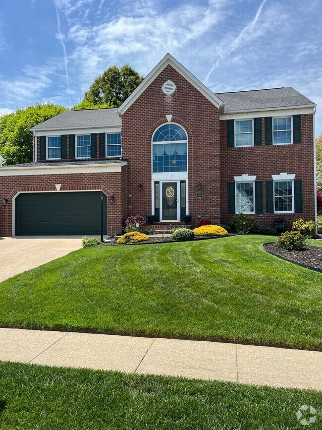 Building Photo - Coming Soon: Updated & Landscaped 4 Bedroo... Rental