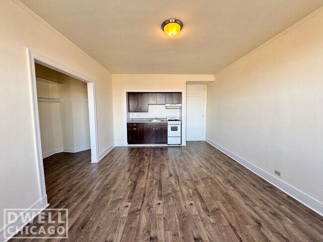 Photo - 2779 N Milwaukee Ave Unit 208