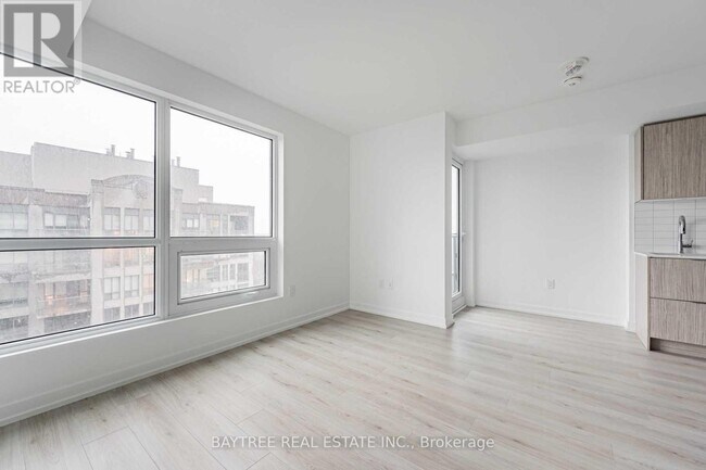Photo - 395 Bloor St E Unit 1307