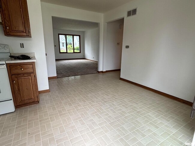 Photo - 514 N Main St