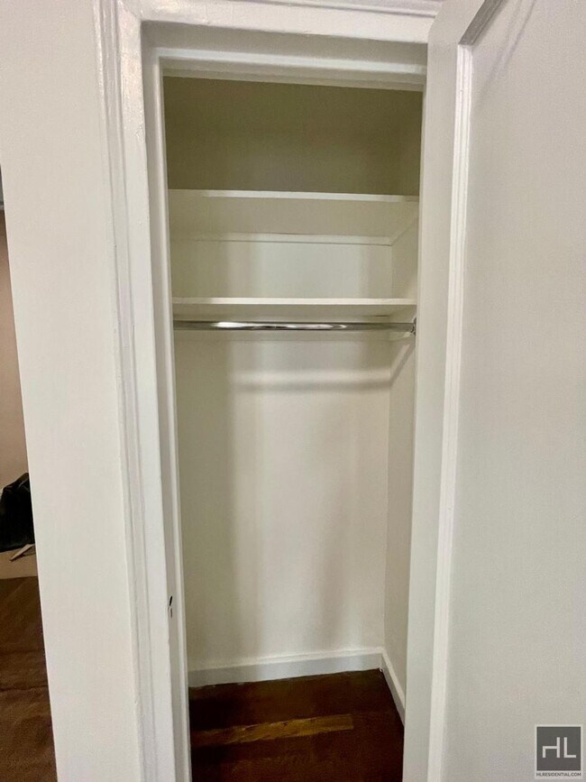 Photo - E 81st St Unidad 2B