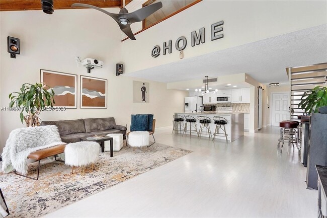 Photo - 1281 W Fairway Rd